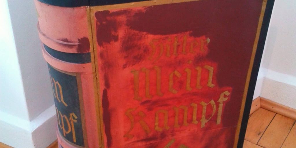 mein kampf melenchon hitler vertu