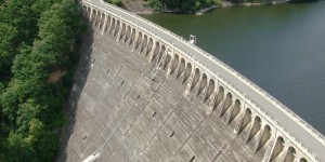 privatisation barrages hydroelectriques melenchon