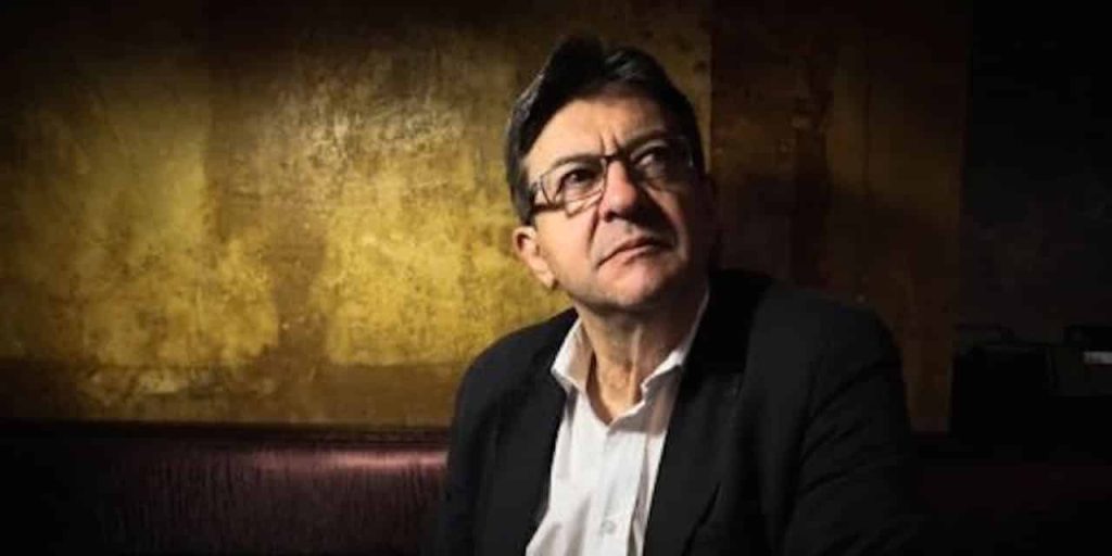 melenchon regards france insoumise