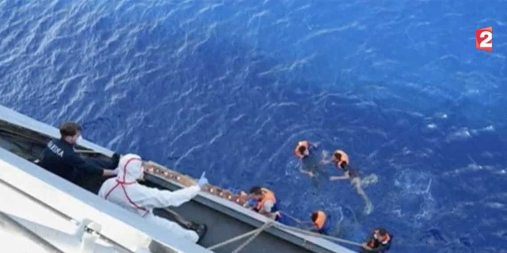 peche aux migrants melenchon