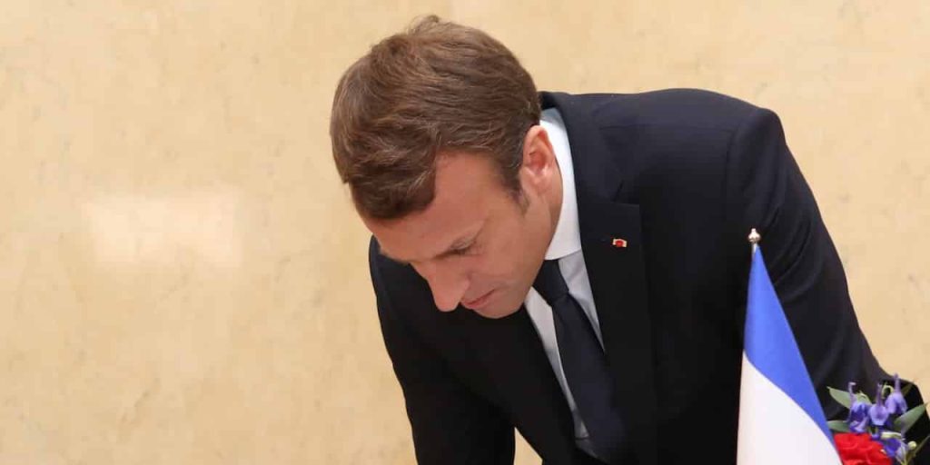 macron pain blanc
