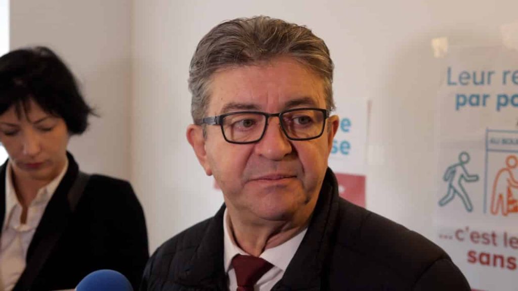 macron perd sang froid