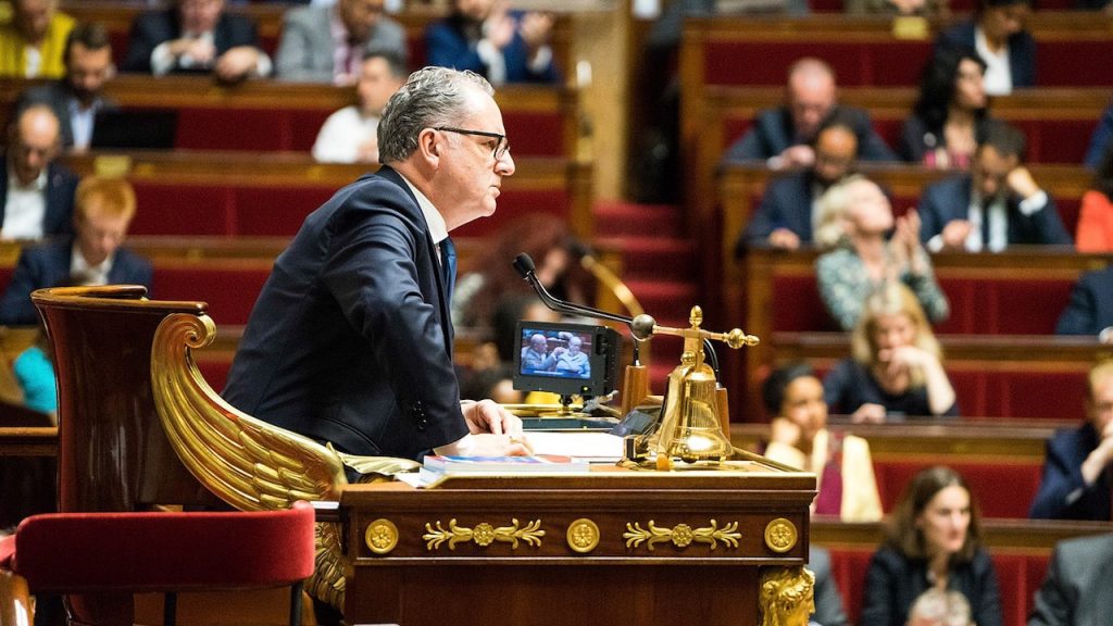 collapse richard ferrand