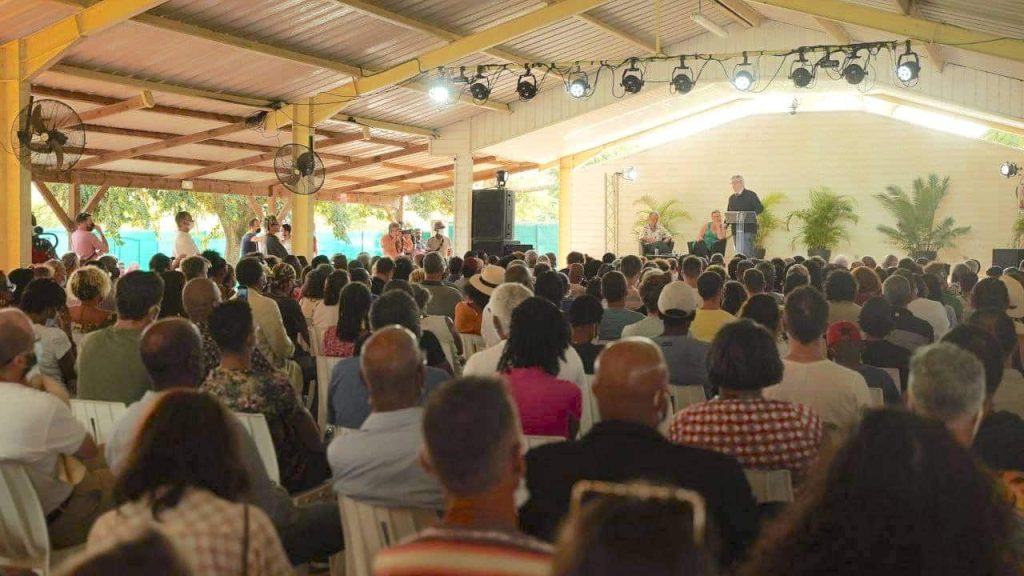 melenchon martinique