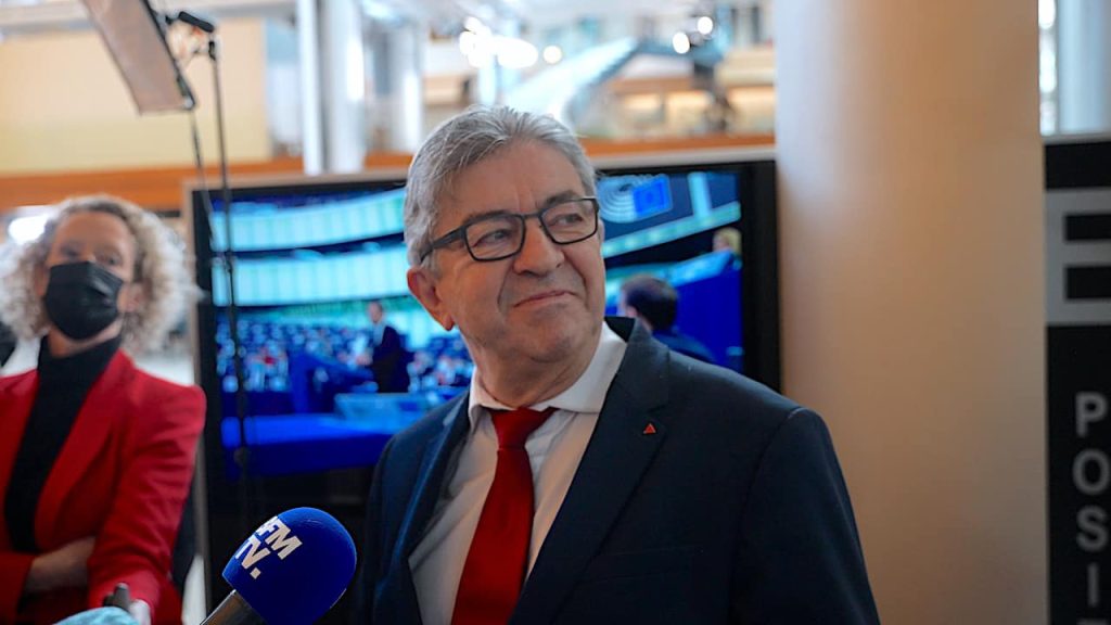 melenchon repond a macron